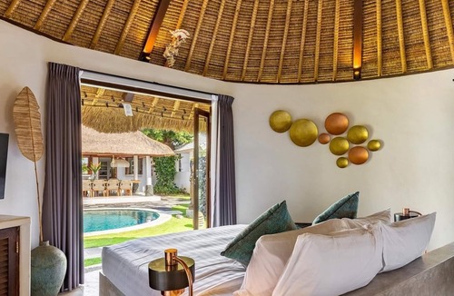 Kekeran Villa | Blissful Hideaway: Secluded Resort Paradise