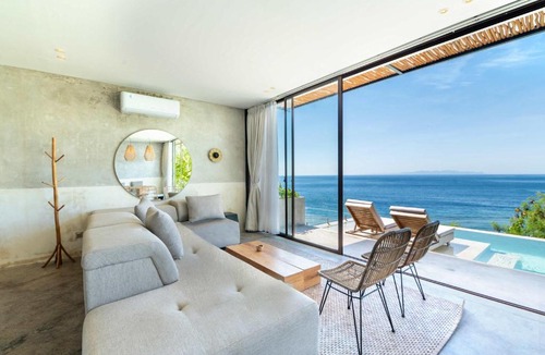 Penida Island Villa | Blue Sarin Villa