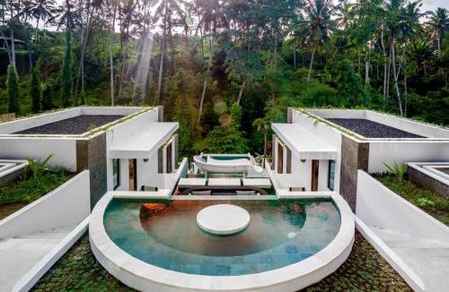 Melayang Villa | Bodacious 6 BR Jungle View Private Villa CYN