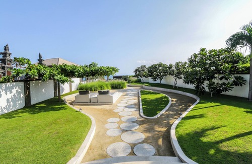 Cemagi Villa | Book Early, Save 20% -Beachfront 5BR Bali Villa: Beach Club, Fully staffed, Chef