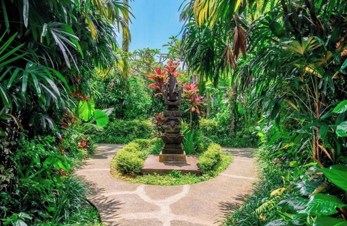 Penestanan House | Brand New 2BR Boho Stay w Spa & Pool - Ubud's Best