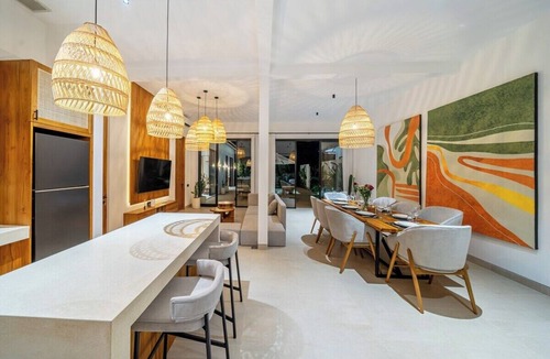 Melayang Villa | Brand New Chic 3BR Villa+Large Pool+Top Location