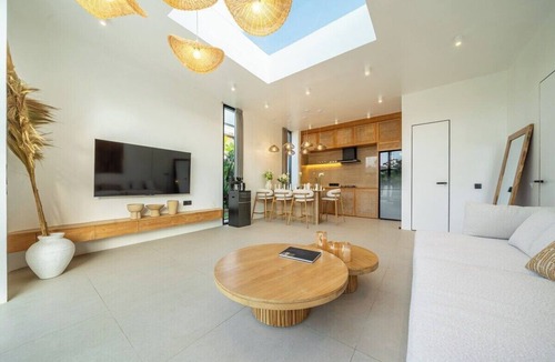Bukit Villa | Brand New Villa+Huge Pool+Beach Access+South Kuta
