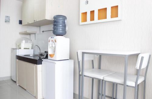 Hegarmanah Apartment | Bright Studio Room at Dago Suites Apartment near ITB By Travelio