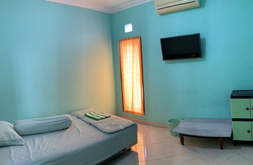 Central Yogyakarta House | Bronk House