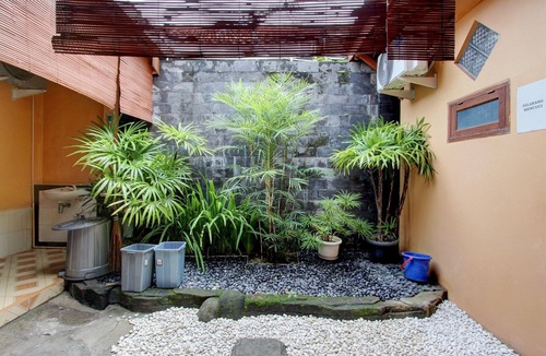 Yogyakarta House | Budget-Friendly Twin Stay w/Free WiFi