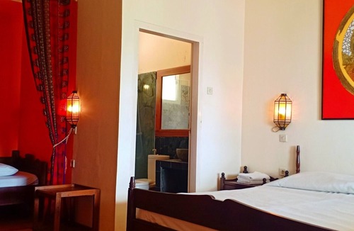 Pelabuhan Ratu Bed & Breakfast | Bunga Ayu Seaside Resort