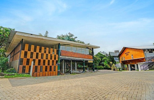 Dinoyo House | Bwalk Hotel Family Suite