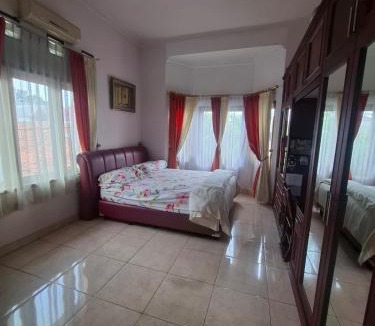 East Jakarta House | C Four Homestay