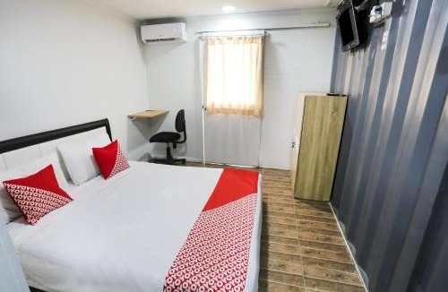 Cipete Selatan Hotel | Capital O 3300 Nadjara Residence Syariah