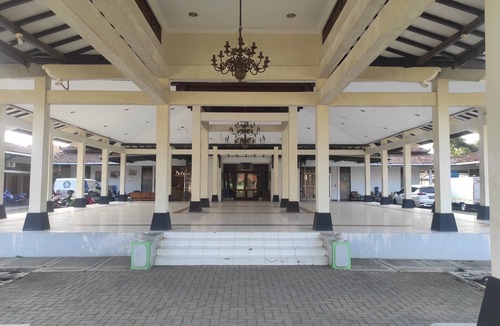 Purworejo Hotel | Capital O 93024 Hotel Ganesha