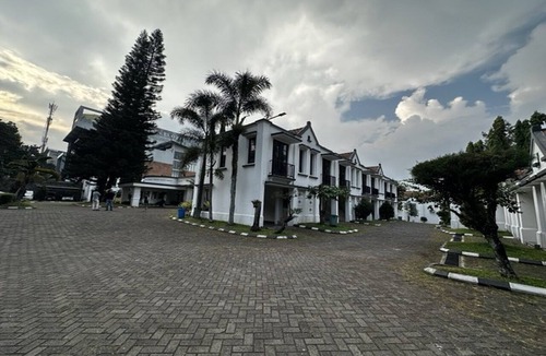 Setiabudi House | Casa D'Ladera Bandung Standard Twin