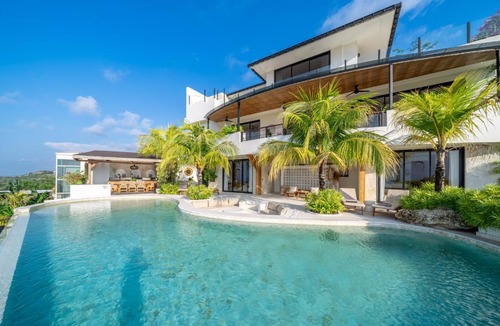 Uluwatu Villa | Casa Daria Sofia - Ocean Views Infinity Pool Escape with Cinema & Gym