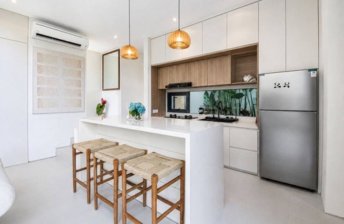 Kerobokan Villa | Casa Rio | Modern 3BR Private Pool Villa