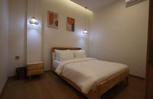 Lubuk Baja House | Casabella 2BR 102, Walk 5 min to Grand Batam Mall