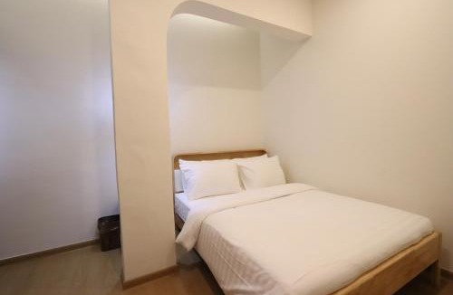 Lubuk Baja House | Casabella 3BR 202, Walk 5 min to Grand Batam Mall