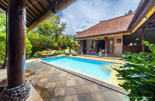 Lovina Villa | Central Lovina at the Beach, 3BR Pool Villa
