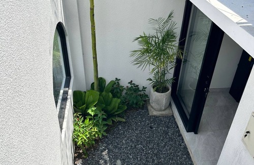 Mengwi Villa | Charming 2-bedroom villa with WiFi, AC in delightful Badung