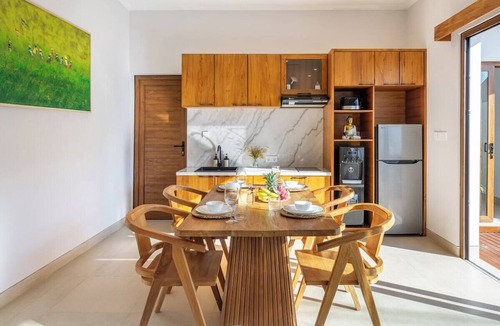 Sanur Villa | Chic 3BR Villa 300m to Sanur Beach Pool & Patio