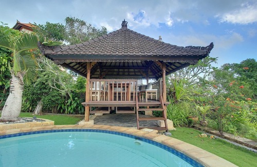 Ungasan Villa | CLIFF VIEW! 4BR Villa, Uluwatu - Natural Getaway!