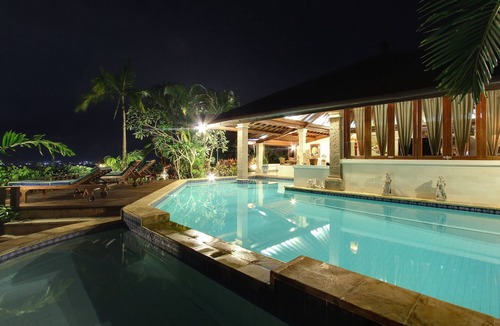 Ungasan Villa | CLIFF VIEW! 4BR Villa, Uluwatu - Natural Getaway!