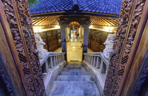 Ungasan Villa | CLIFF VIEW! 4BR Villa, Uluwatu - Natural Getaway!