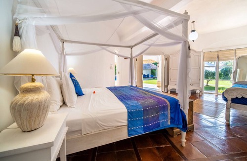 Pecatu Villa | Cliffside Sea Views Sunset Pool For Groups