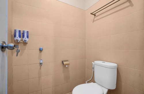 Serpong Hotel | Collection O Expressia Stay
