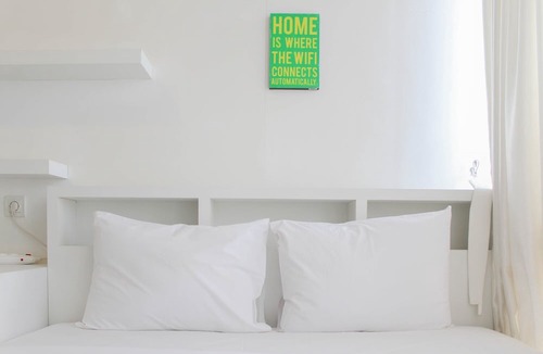 Jatinegara Hotel | Comfortable 2Br Apartment at H Residence