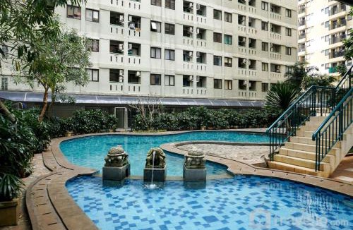 Kebagusan Apartment | Comfortable Studio Room at Kebagusan City By Travelio