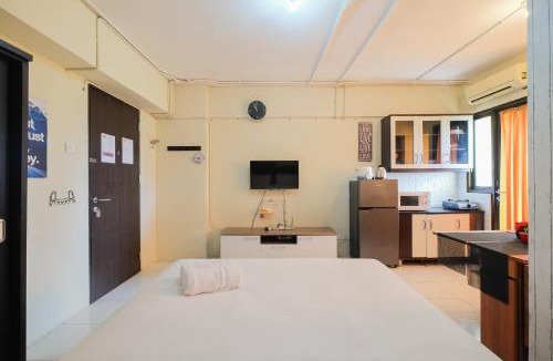 Kebagusan Apartment | Contemporary Studio at Kebagusan City Apartment By Travelio