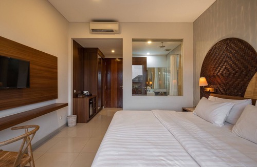 Petitenget Hostel | Cove Tevana
