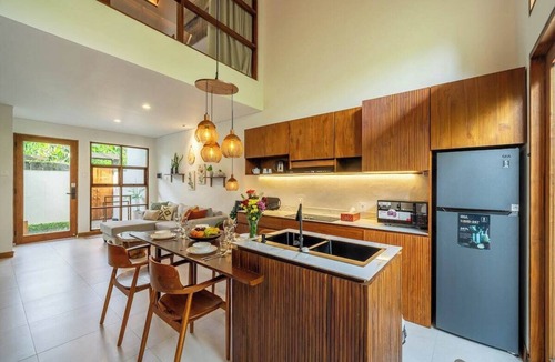 Babakan Villa | Cozy 1BR Townhouse w 2 Pools, Patio & Private Yard