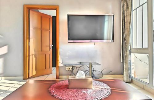 Menteng Apartment | Cozy 2BR 1 et Cikditiro Menteng Apt with Pool and Gym by 2ndHome