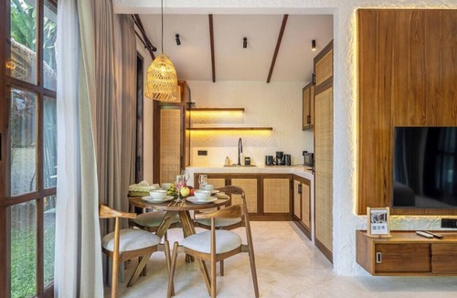 Ubud Villa | Cozy 2BR in Lush Ubud w Huge Pool, Patio & Garden