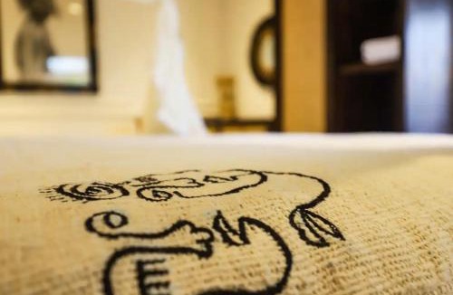Lodtunduh Villa | Cozy and Authentic 1-BDR with Balinese Temples