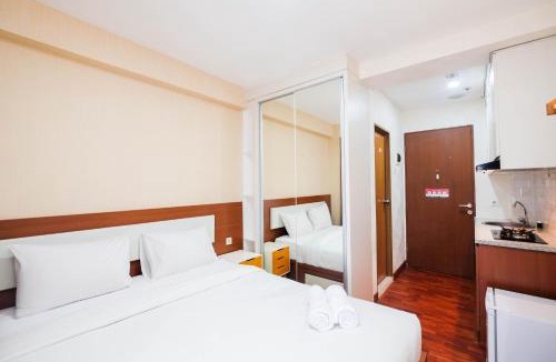 Kayu Putih Apartment | Cozy and Simply Studio Tifolia Apartment near Kelapa Gading By Travelio