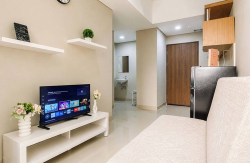 Kedungmanggu Apartment | Cozy And Trendy 1Br At Apartment Royal Sentul Park
