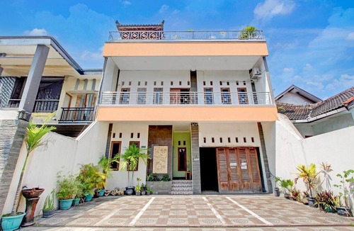 Gedongkiwo House | Cozy Double Escape W/Free WiFi and Parking