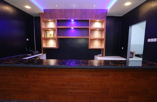 Old Jakarta House | Cozy Double Escape W/Free WiFi and Parking
