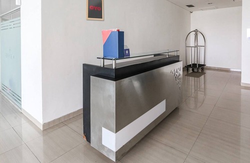 Cikarang House | Cozy Double Escape W/Free WiFi and Parking