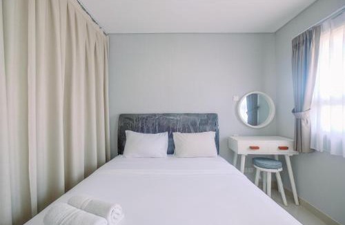 Pondokcina Apartment | Cozy Living 1BR Apartment at Atlanta Residences By Travelio