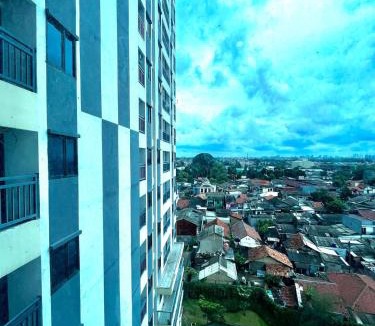 East Jakarta Apartment | Cozy Studio Next to Anywhere