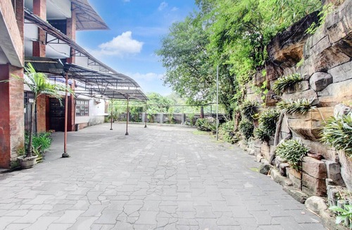 Yogyakarta House | Cozy Twin Escape with Free WiFi and Parking