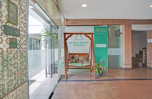 Padang House | Cozy Twin Escape with Free WiFi and Parking