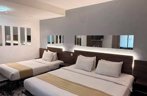 Kediri Hotel | De La Charis Hotel
