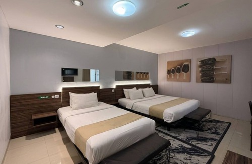 Tulungagung Hotel | De La Charis Hotel