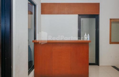 Senayan Hotel | De Lugano SCBD Syariah Mitra RedDoorz