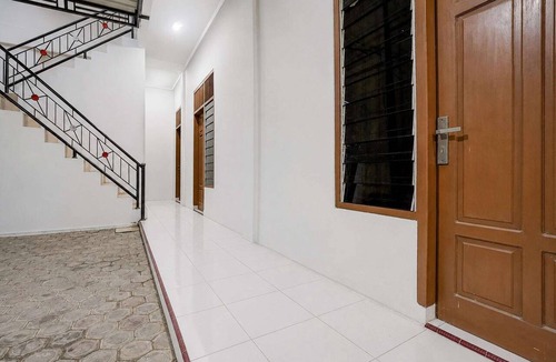 Banda Aceh House | Deluxe Double near Harapan Bunda