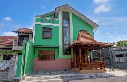 Prawirotaman House | Deluxe Twin Retreat in Jogja
